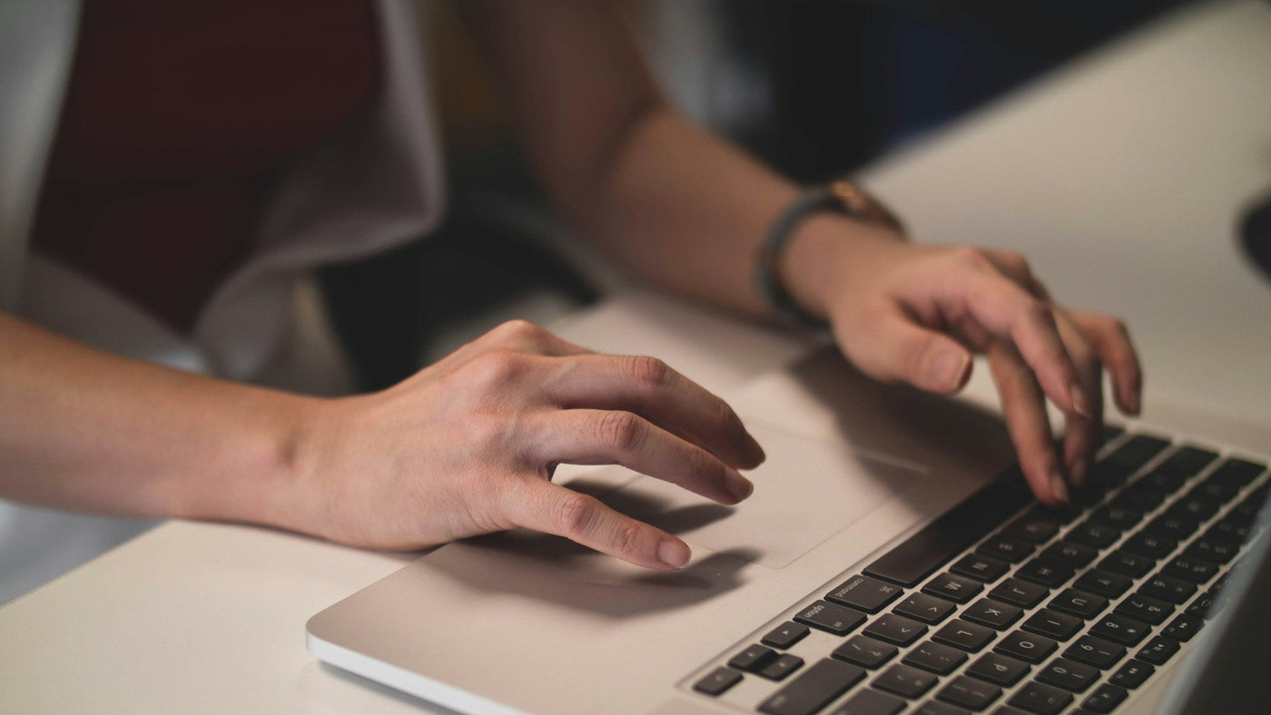 Comment humaniser un texte IA pour votre boutique Shopify (page produit, collection, storytelling etc.)